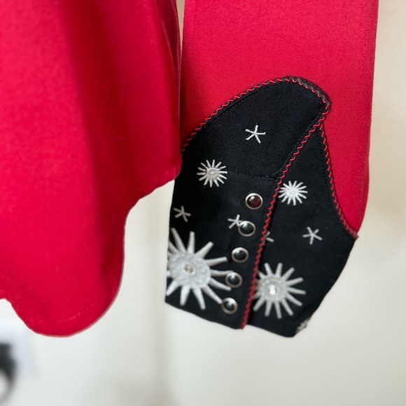 Roper Red and Black Western Shirt with White Star Accents - Picture 4 of 10